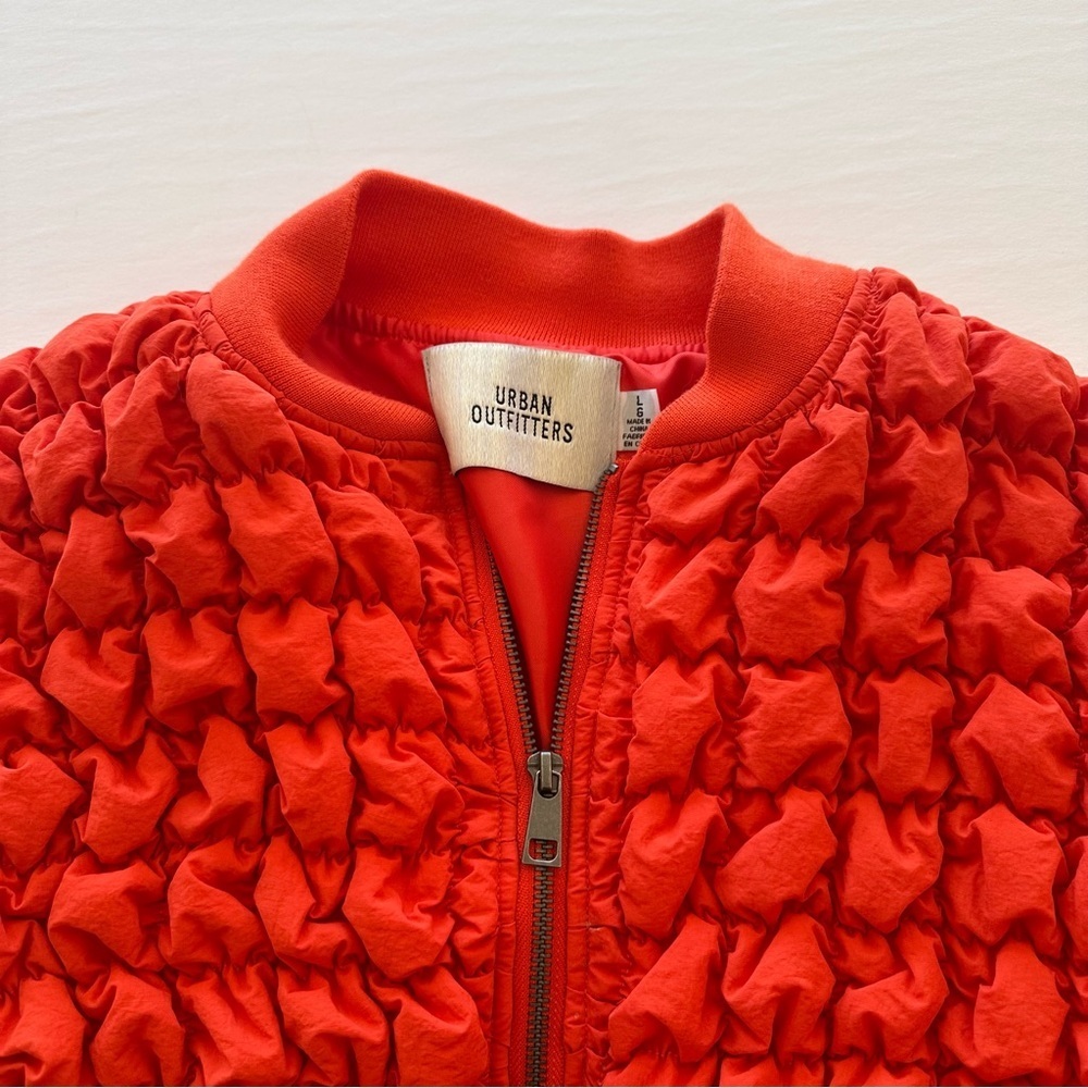 Urban Outfitters UO Bao Bubble Bomber Jacket Size Medium Orange - Picture 13 of 14